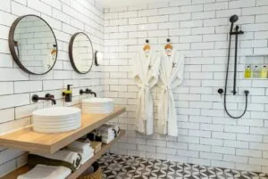 MOTU Upgraded Bathroom